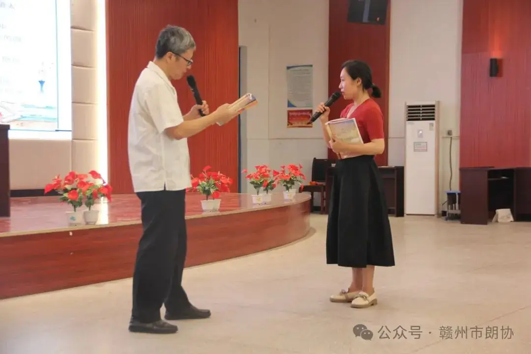 赣州市朗诵与语言艺术协会助力沙石吉埠小学,共筑“课文朗诵技巧”研修新篇章 第3张 赣州市朗诵与语言艺术协会助力沙石吉埠小学,共筑“课文朗诵技巧”研修新篇章 第3张