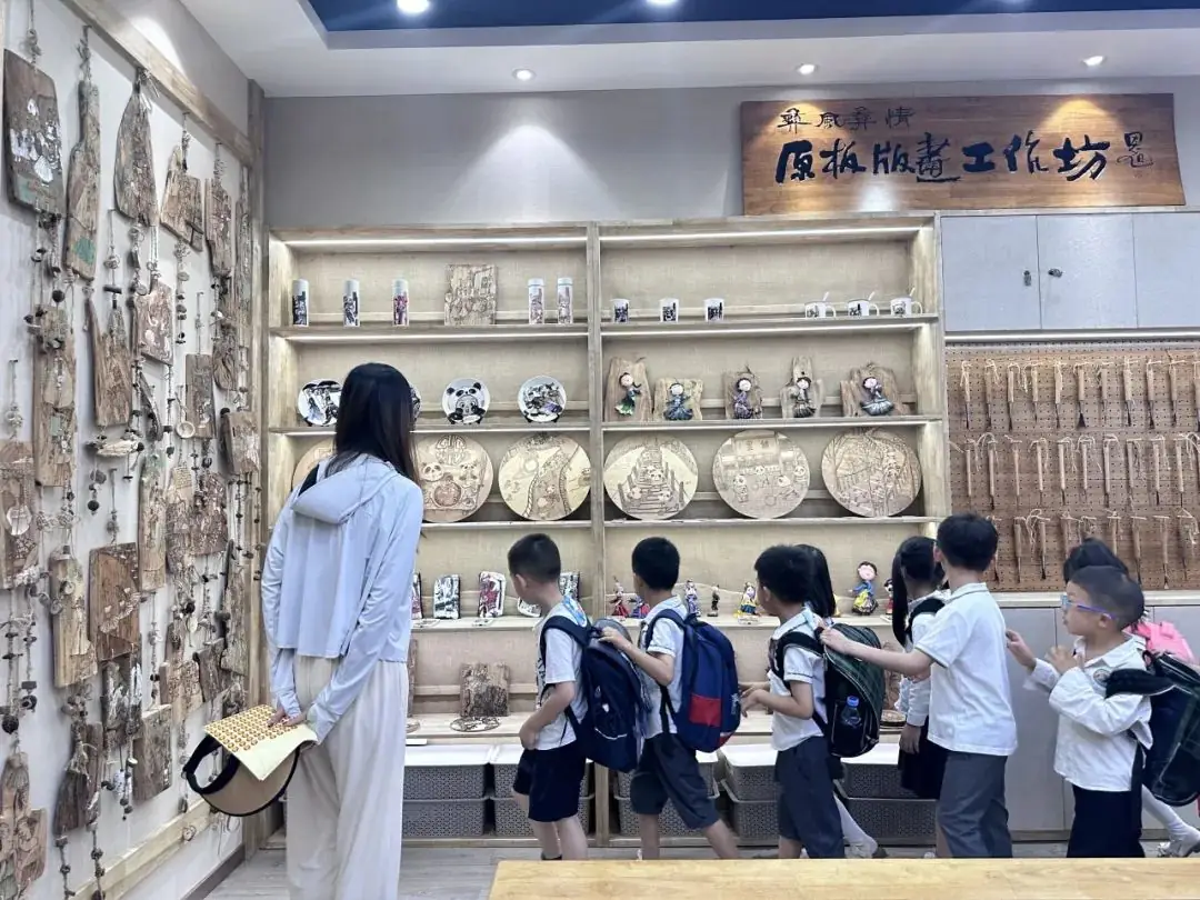 【奇乐睿幼儿园】——“初探小学·礼遇成长”大班组参观小学活动 第33张 【奇乐睿幼儿园】——“初探小学·礼遇成长”大班组参观小学活动 第33张