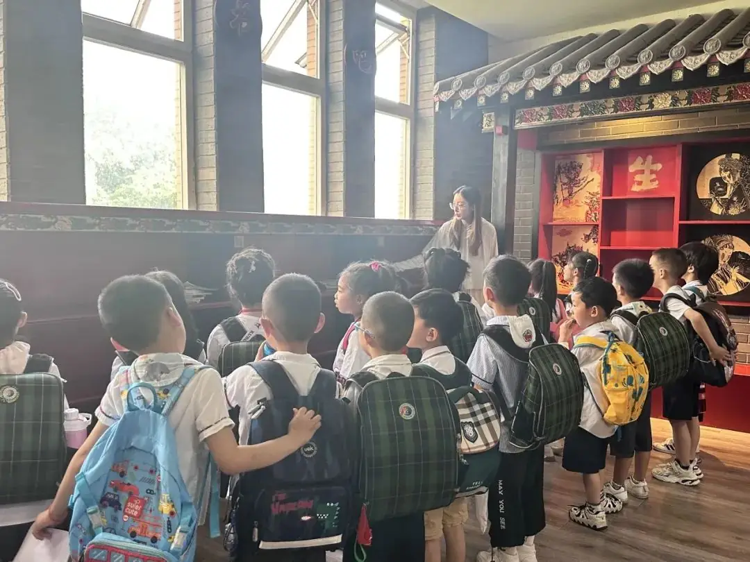 【奇乐睿幼儿园】——“初探小学·礼遇成长”大班组参观小学活动 第40张 【奇乐睿幼儿园】——“初探小学·礼遇成长”大班组参观小学活动 第40张