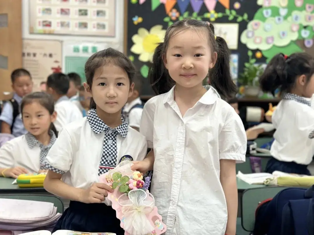 【奇乐睿幼儿园】——“初探小学·礼遇成长”大班组参观小学活动 第87张 【奇乐睿幼儿园】——“初探小学·礼遇成长”大班组参观小学活动 第87张