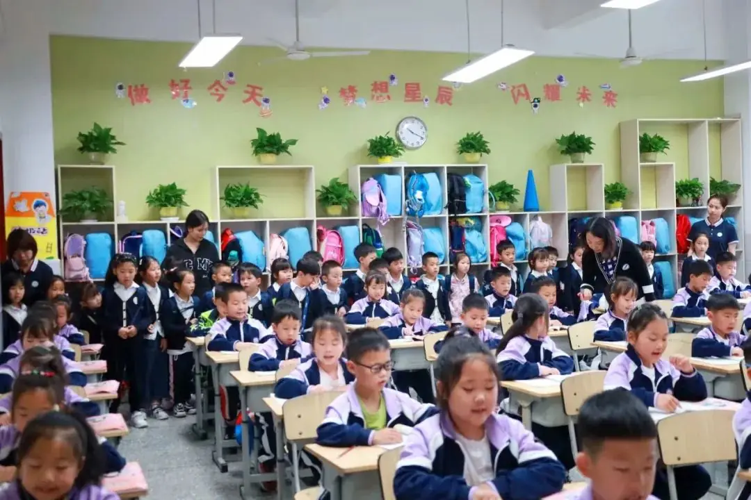 走进小学,赴成长之约 第36张 走进小学,赴成长之约 第36张