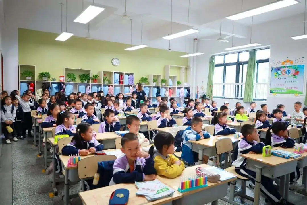 走进小学,赴成长之约 第35张 走进小学,赴成长之约 第35张
