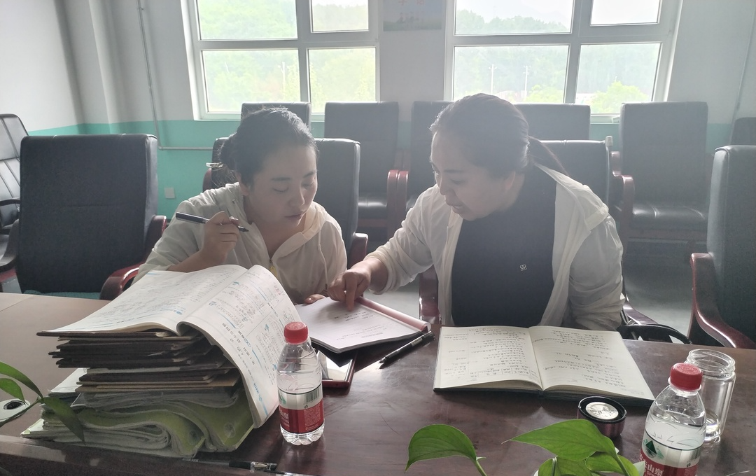 教研办到栗元铺小学调研指导教学工作 第12张 教研办到栗元铺小学调研指导教学工作 第12张
