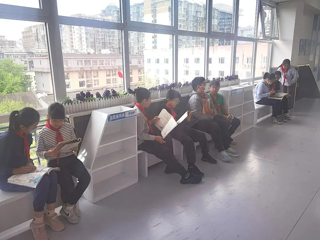 【阅读·新鲜】新鲜胡同小学“发现杯”新鲜少年讲书人系列展示(六) 第2张 【阅读·新鲜】新鲜胡同小学“发现杯”新鲜少年讲书人系列展示(六) 第2张