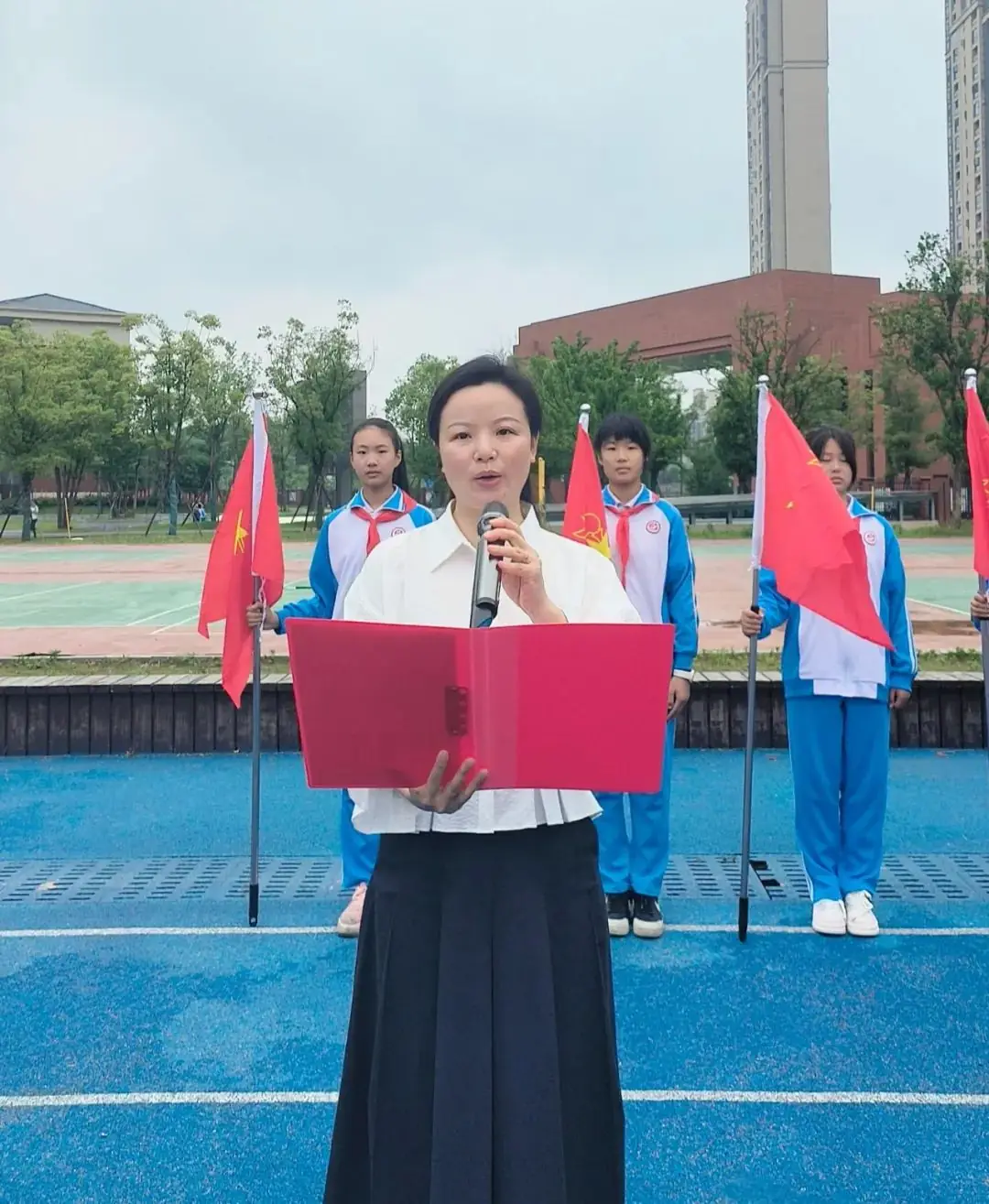 红领巾爱祖国——2024年萍乡市翠湖小学新队员入队仪式 第30张 红领巾爱祖国——2024年萍乡市翠湖小学新队员入队仪式 第30张