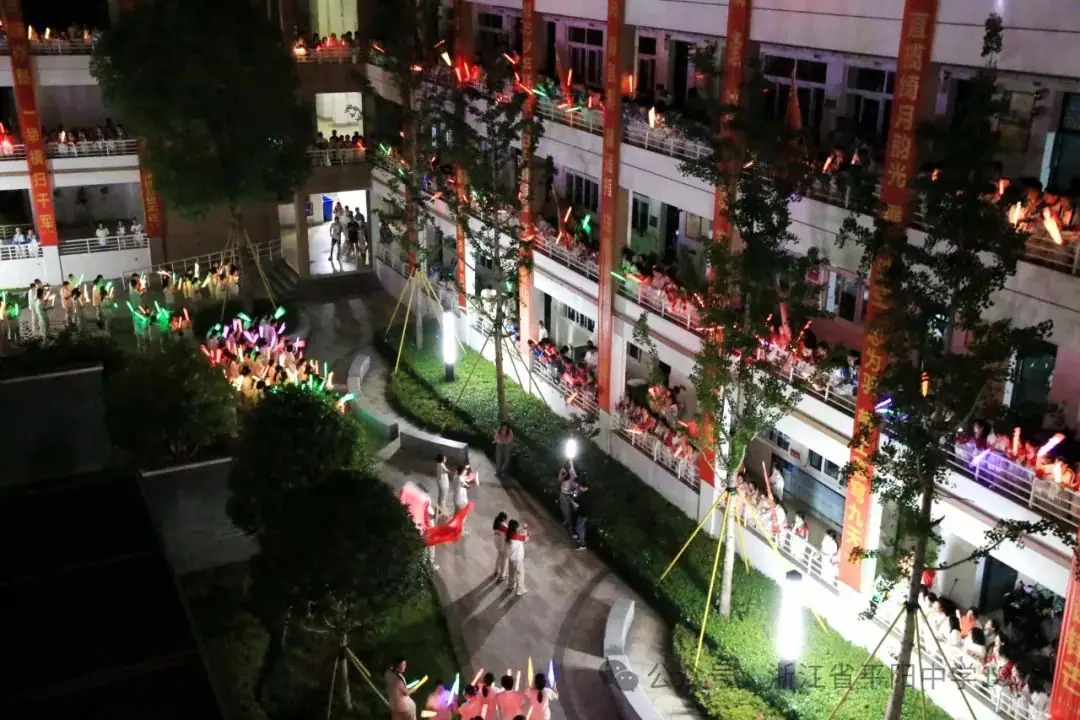 为高考加油,平中拼了 第3张 为高考加油,平中拼了 第3张