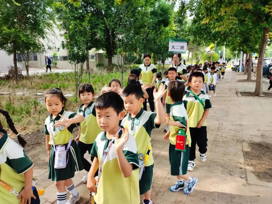遇见文华 探秘小学 ——中牟县淳泽路幼儿园参观小学幼小衔接实践活动 第6张 遇见文华 探秘小学 ——中牟县淳泽路幼儿园参观小学幼小衔接实践活动 第6张