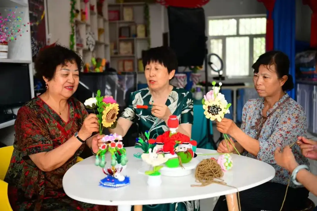 金榜题名时!“高考经济”带火合作社饰品 第2张 金榜题名时!“高考经济”带火合作社饰品 第2张