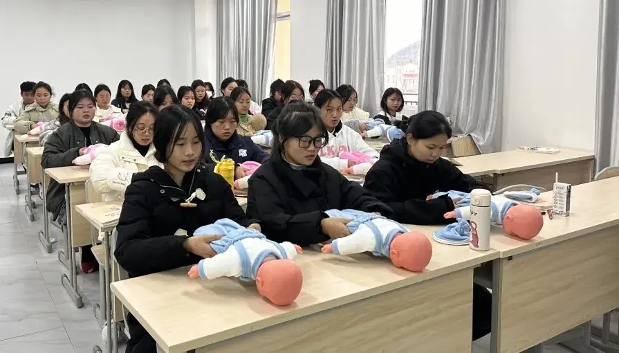 贵州民用航空职业学院2024年高考招生简章!填报代码:0741 第74张 贵州民用航空职业学院2024年高考招生简章!填报代码:0741 第74张