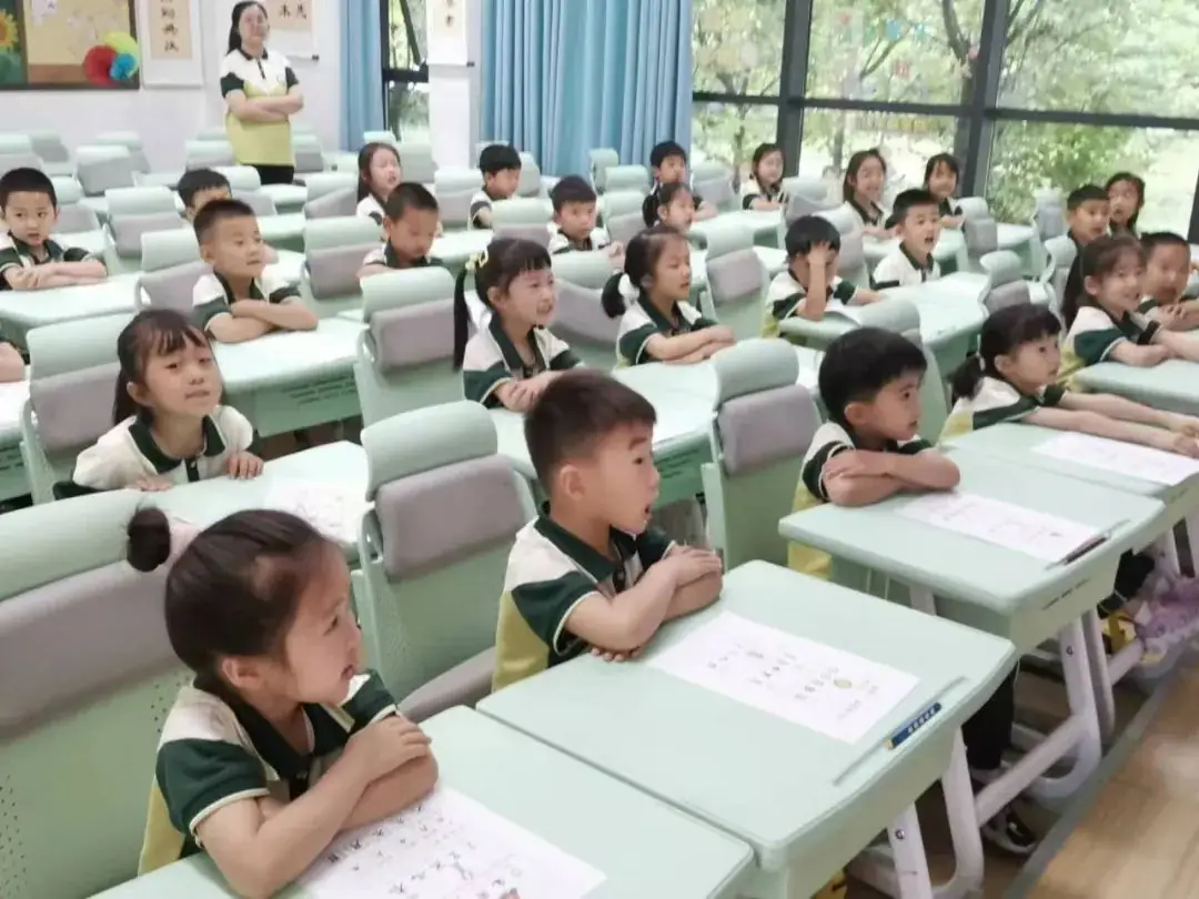 遇见文华 探秘小学 ——中牟县淳泽路幼儿园参观小学幼小衔接实践活动 第29张 遇见文华 探秘小学 ——中牟县淳泽路幼儿园参观小学幼小衔接实践活动 第29张