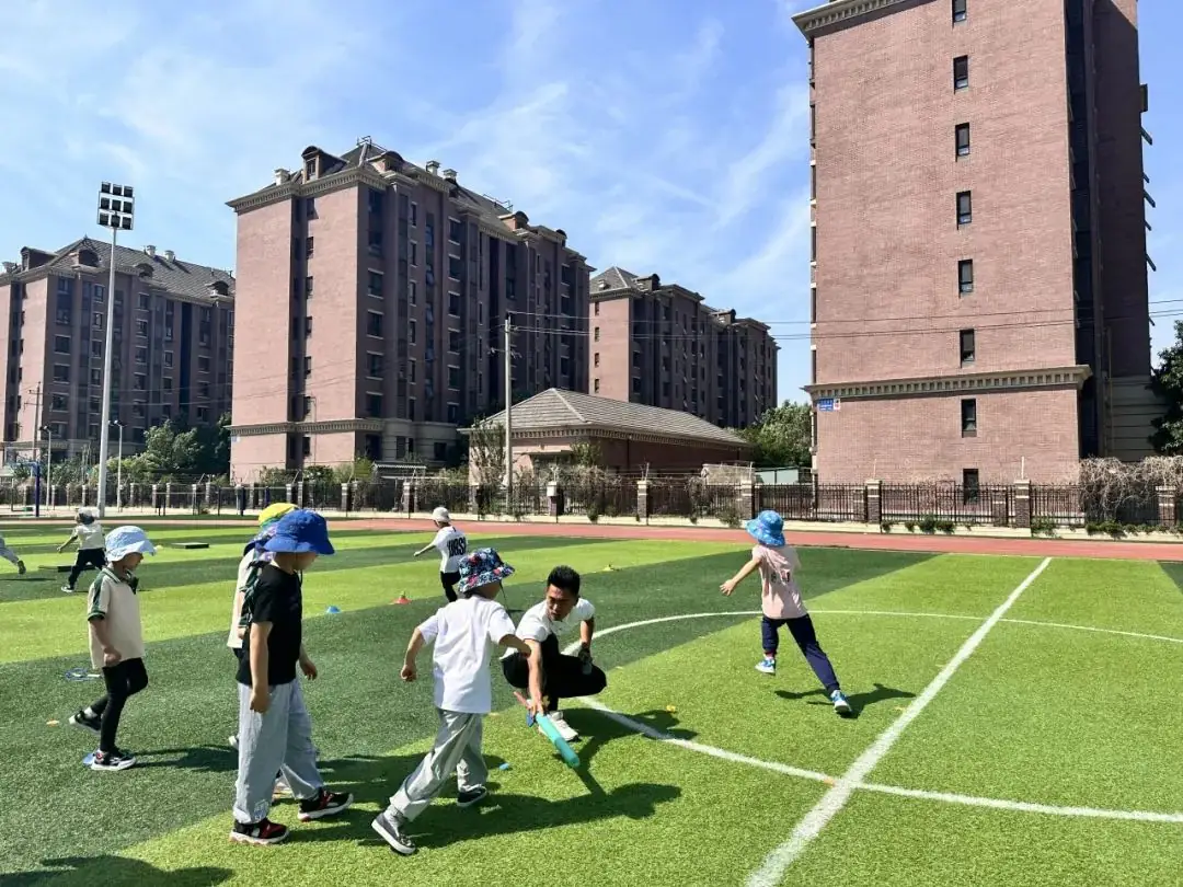 初探小学 共绘成长——金艺小学携手恒逸华庭幼儿园开展幼小衔接活动 第19张 初探小学 共绘成长——金艺小学携手恒逸华庭幼儿园开展幼小衔接活动 第19张