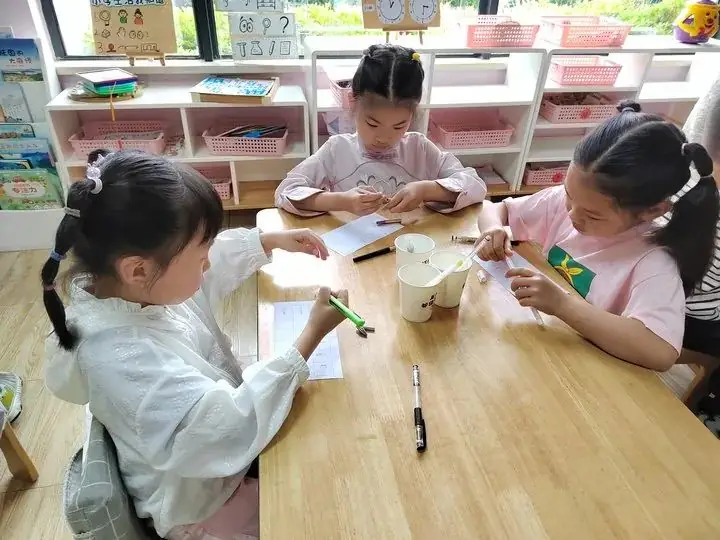 [芳辰•课程]你好,小学——大班主题活动《上小学啰》 第37张