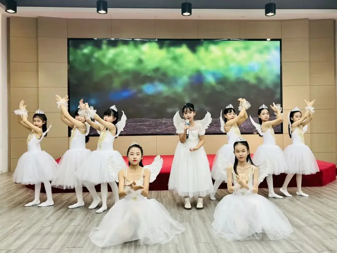 快乐童声 梦想启航——龙泰小学举行2024年庆“六·一”校园小歌手比赛 第22张 快乐童声 梦想启航——龙泰小学举行2024年庆“六·一”校园小歌手比赛 第22张