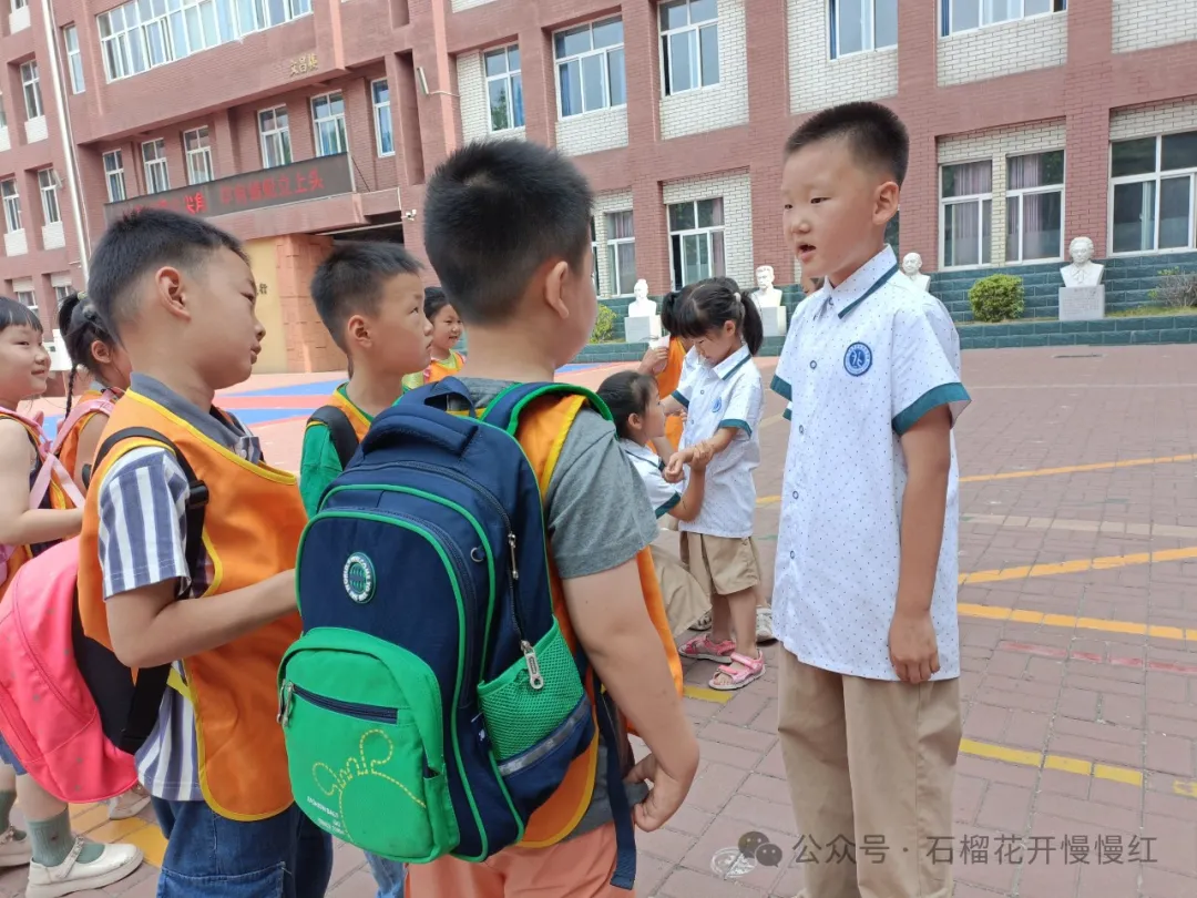 你好,小学--- 丑小鸭幼儿园第二分园幼小衔接活动之走进第五小学 第64张 你好,小学--- 丑小鸭幼儿园第二分园幼小衔接活动之走进第五小学 第64张