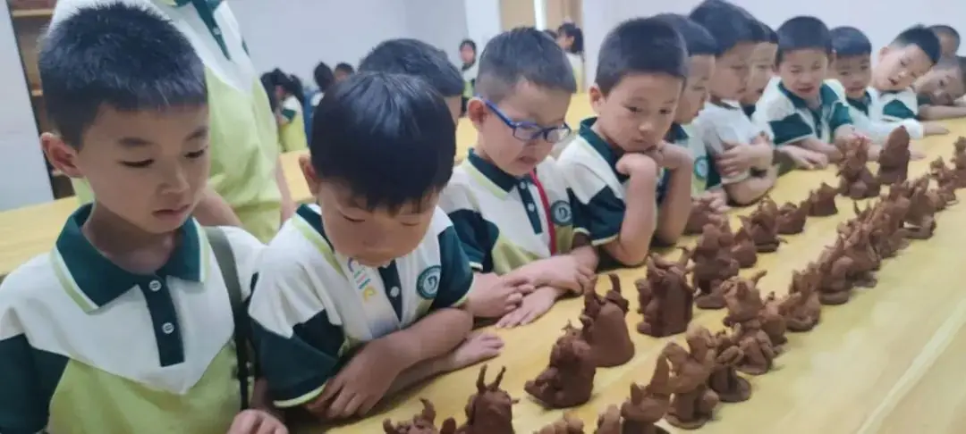 遇见文华 探秘小学 ——中牟县淳泽路幼儿园参观小学幼小衔接实践活动 第48张 遇见文华 探秘小学 ——中牟县淳泽路幼儿园参观小学幼小衔接实践活动 第48张