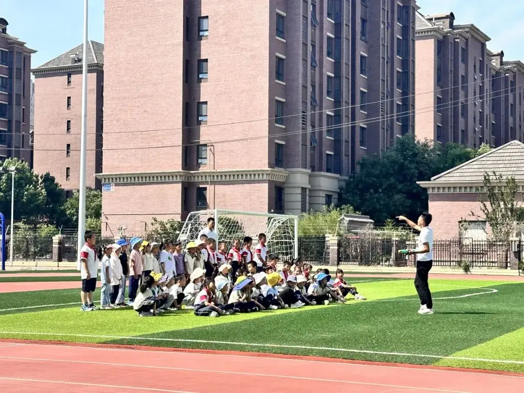 初探小学 共绘成长——金艺小学携手恒逸华庭幼儿园开展幼小衔接活动 第21张 初探小学 共绘成长——金艺小学携手恒逸华庭幼儿园开展幼小衔接活动 第21张