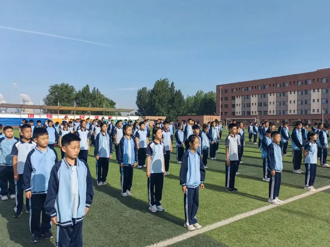 圆梦中考,绽放青春--第十四周升旗仪式 第9张