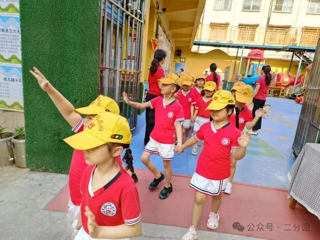 你好,小学--- 丑小鸭幼儿园第二分园幼小衔接活动之走进第五小学 第24张 你好,小学--- 丑小鸭幼儿园第二分园幼小衔接活动之走进第五小学 第24张