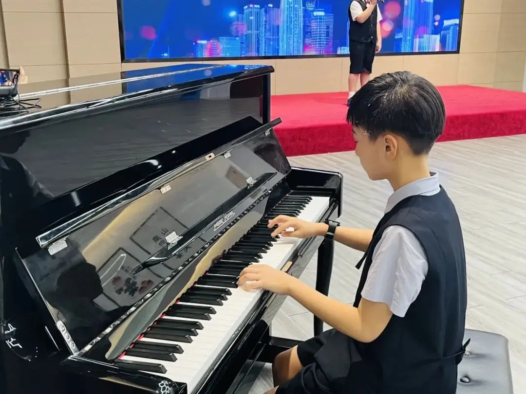 快乐童声 梦想启航——龙泰小学举行2024年庆“六·一”校园小歌手比赛 第21张 快乐童声 梦想启航——龙泰小学举行2024年庆“六·一”校园小歌手比赛 第21张