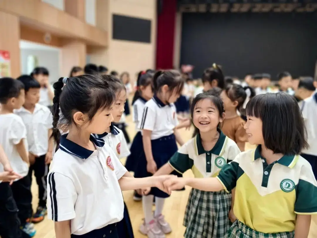 遇见文华 探秘小学 ——中牟县淳泽路幼儿园参观小学幼小衔接实践活动 第18张 遇见文华 探秘小学 ——中牟县淳泽路幼儿园参观小学幼小衔接实践活动 第18张