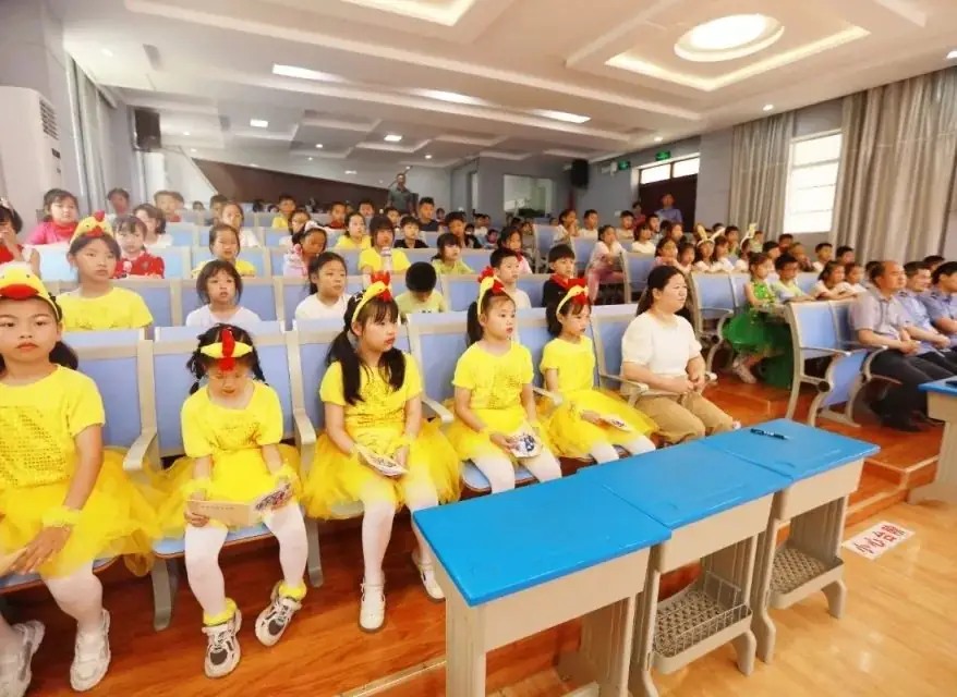 【武东小学】铁路安全进校园 共筑护路平安墙 第4张 【武东小学】铁路安全进校园 共筑护路平安墙 第4张