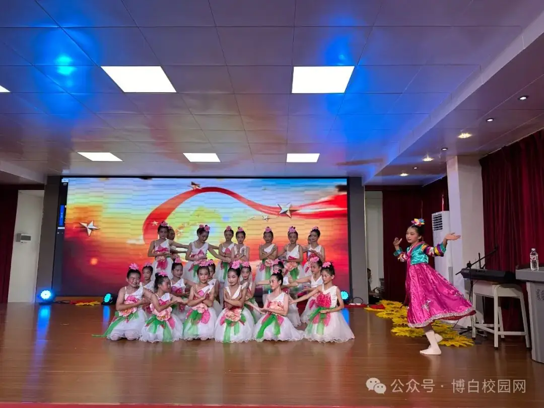 博白镇二区中心小学举行“红领巾爱祖国”庆“六一”文艺汇演活动 第10张