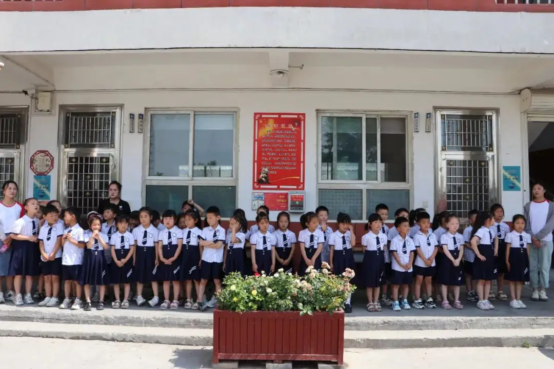 小学初体验、衔接零距离 | 后河镇中心小学邀请后河镇紫金幼儿园开展“幼升小”参观实践活动 第102张 小学初体验、衔接零距离 | 后河镇中心小学邀请后河镇紫金幼儿园开展“幼升小”参观实践活动 第102张