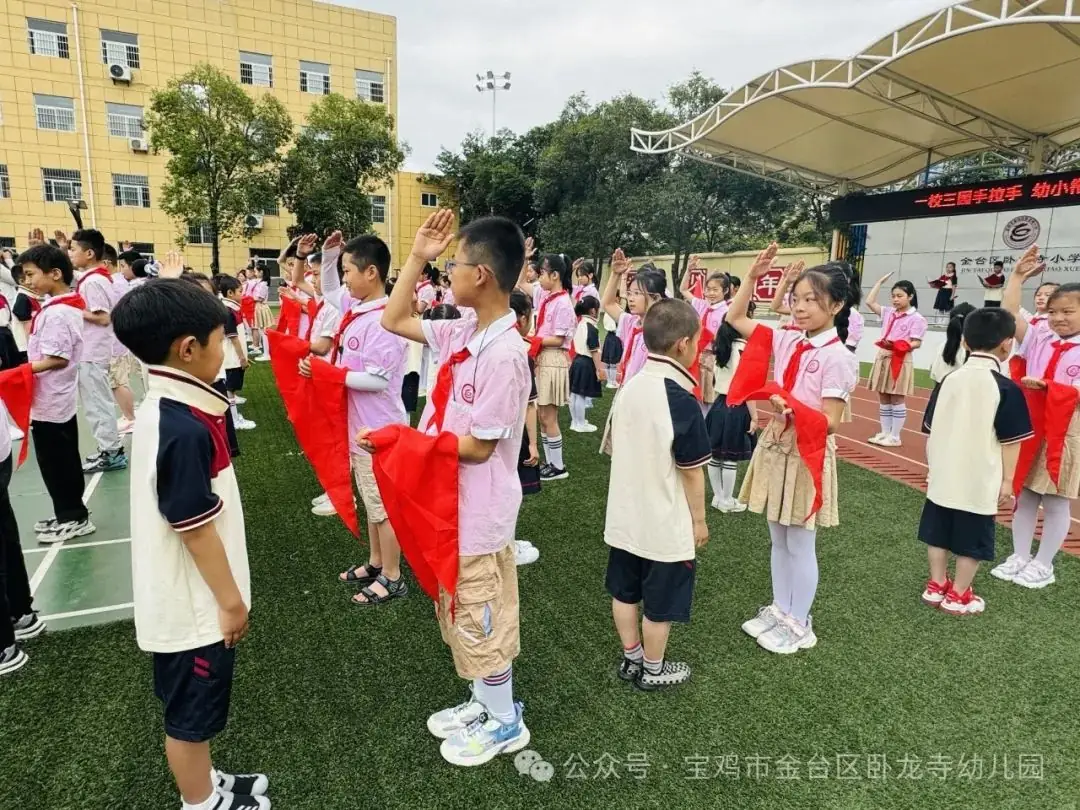 【卧幼~润·童心】温暖小学行  幸福初遇见——卧龙寺幼儿园开展幼小衔接活动之参观小学 第19张