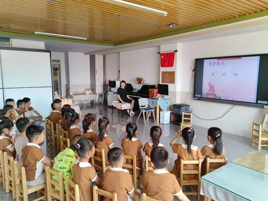 双向奔赴 共育'童'心——实验小学与第一幼儿园、民族幼儿园幼小衔接送课活动 第18张 双向奔赴 共育'童'心——实验小学与第一幼儿园、民族幼儿园幼小衔接送课活动 第18张