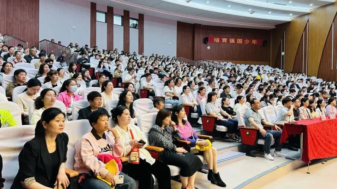 【乐趣课程】初探小学 礼遇成长——西塘丽景幼儿园幼小衔接之走进秀夫小学 第47张 【乐趣课程】初探小学 礼遇成长——西塘丽景幼儿园幼小衔接之走进秀夫小学 第47张