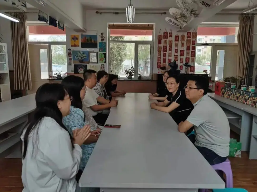 黄河路小学:暖心慰问,激励人心 第2张 黄河路小学:暖心慰问,激励人心 第2张