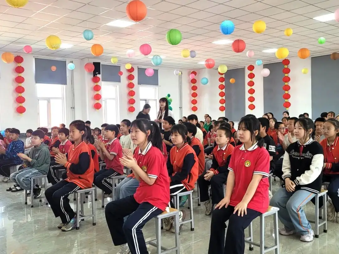 山阴县人民检察院走进北周庄小学开展“检教同行 共护成长”检察开放日活动 第6张 山阴县人民检察院走进北周庄小学开展“检教同行 共护成长”检察开放日活动 第6张