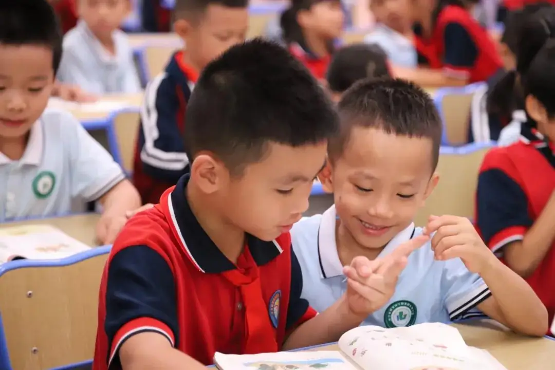 探秘小学 启程未来——乐东县第二幼儿园参观小学活动 第30张 探秘小学 启程未来——乐东县第二幼儿园参观小学活动 第30张