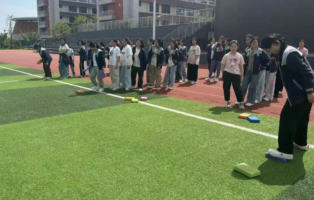 减压赋能,助力中考——新沂海门中学附属学校开展游戏化体育活动 第2张 减压赋能,助力中考——新沂海门中学附属学校开展游戏化体育活动 第2张