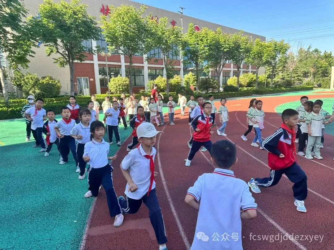 【小学初体验,衔接共成长】王瓜店街道第二中心幼儿园开展“守护育幼底线,成就美好童年”幼小衔接活动 第78张 【小学初体验,衔接共成长】王瓜店街道第二中心幼儿园开展“守护育幼底线,成就美好童年”幼小衔接活动 第78张