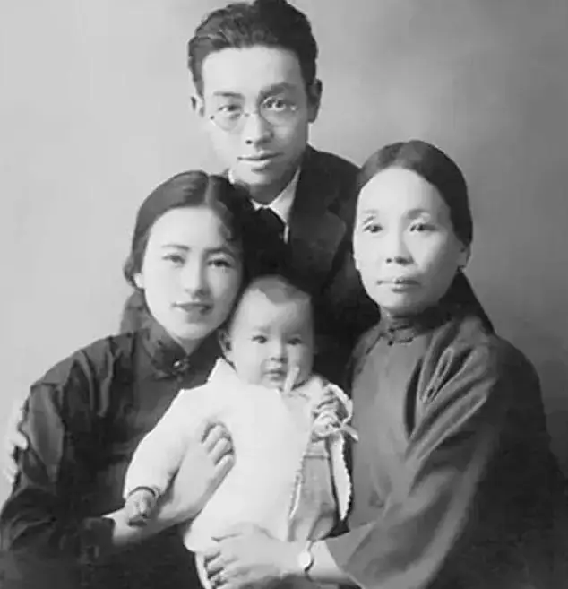 高考差2分无缘清华,母亲不甘请求重查试卷,卷上11字却让其彻底清醒 第4张 高考差2分无缘清华,母亲不甘请求重查试卷,卷上11字却让其彻底清醒 第4张