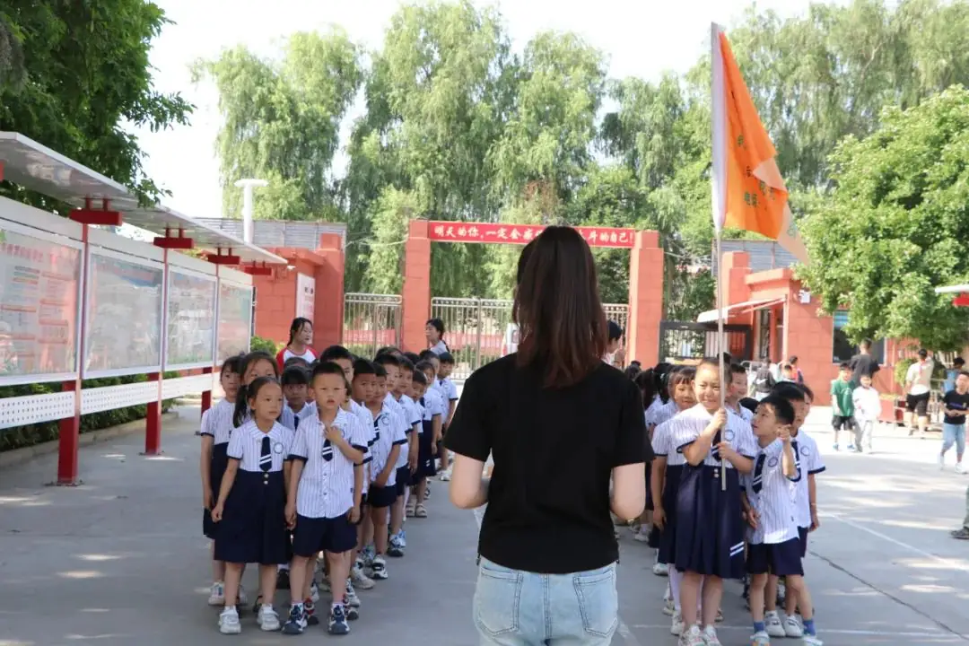 小学初体验、衔接零距离 | 后河镇中心小学邀请后河镇紫金幼儿园开展“幼升小”参观实践活动 第6张 小学初体验、衔接零距离 | 后河镇中心小学邀请后河镇紫金幼儿园开展“幼升小”参观实践活动 第6张
