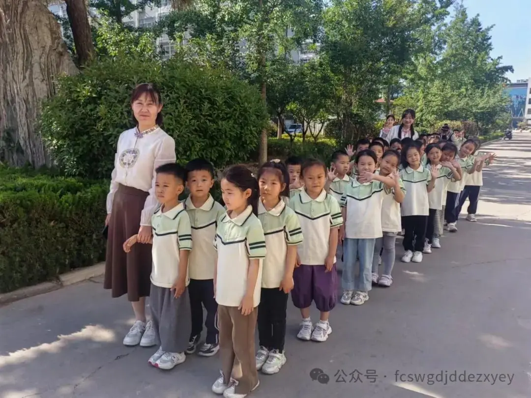 【小学初体验,衔接共成长】王瓜店街道第二中心幼儿园开展“守护育幼底线,成就美好童年”幼小衔接活动 第37张 【小学初体验,衔接共成长】王瓜店街道第二中心幼儿园开展“守护育幼底线,成就美好童年”幼小衔接活动 第37张