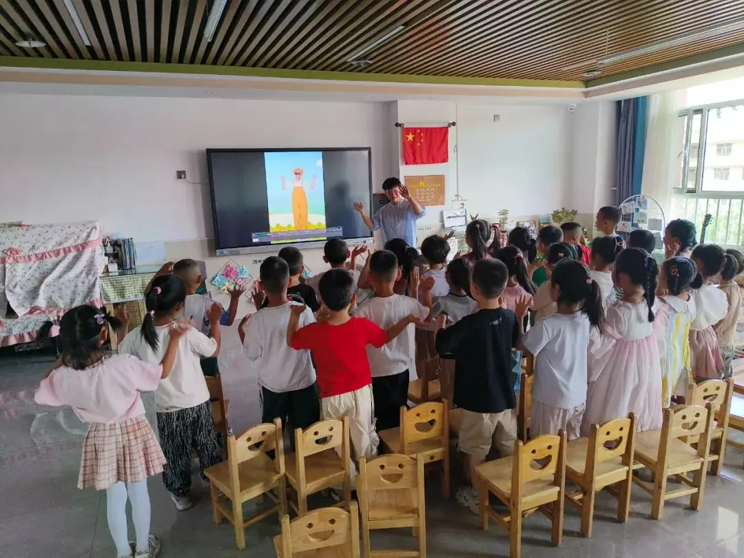 双向奔赴 共育'童'心——实验小学与第一幼儿园、民族幼儿园幼小衔接送课活动 第13张 双向奔赴 共育'童'心——实验小学与第一幼儿园、民族幼儿园幼小衔接送课活动 第13张