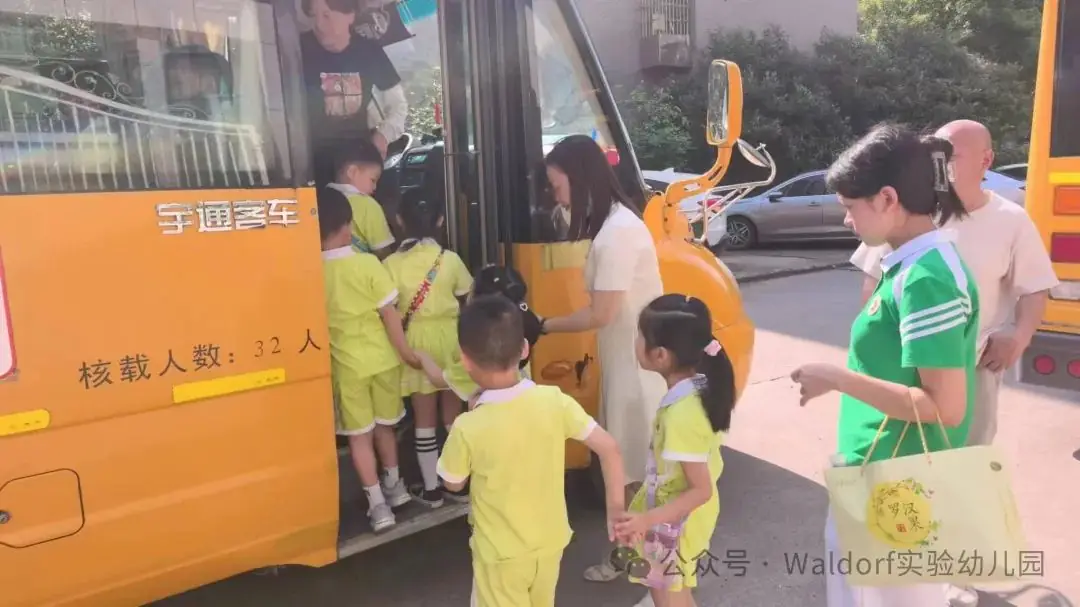 【科学幼小衔接】初探小学 • “幼”见成长——华德瑞幼儿园大班组参观小学活动 第9张