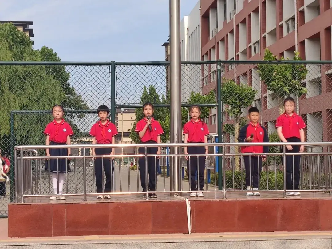 夏津县实验小学升旗仪式——“好习惯 在养成”之养整理物品习惯 第15张 夏津县实验小学升旗仪式——“好习惯 在养成”之养整理物品习惯 第15张