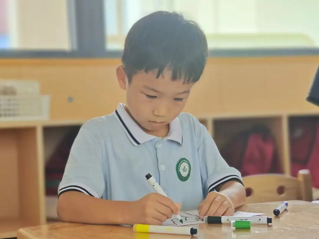 探秘小学 启程未来——乐东县第二幼儿园参观小学活动 第11张 探秘小学 启程未来——乐东县第二幼儿园参观小学活动 第11张