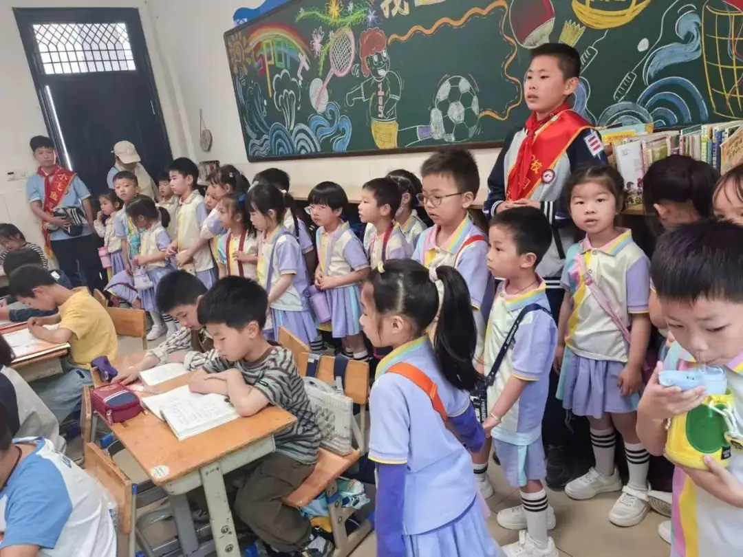 走进小学,体验成长——东钱湖大地幼儿园大班幼小衔接活动花絮-第32张图片-四季读书网