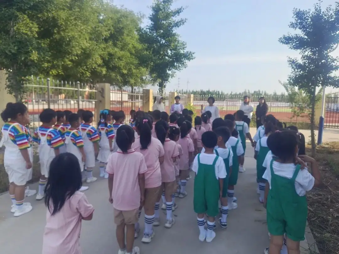 初探小学,礼遇成长——南皋店幼儿园 第3张 初探小学,礼遇成长——南皋店幼儿园 第3张