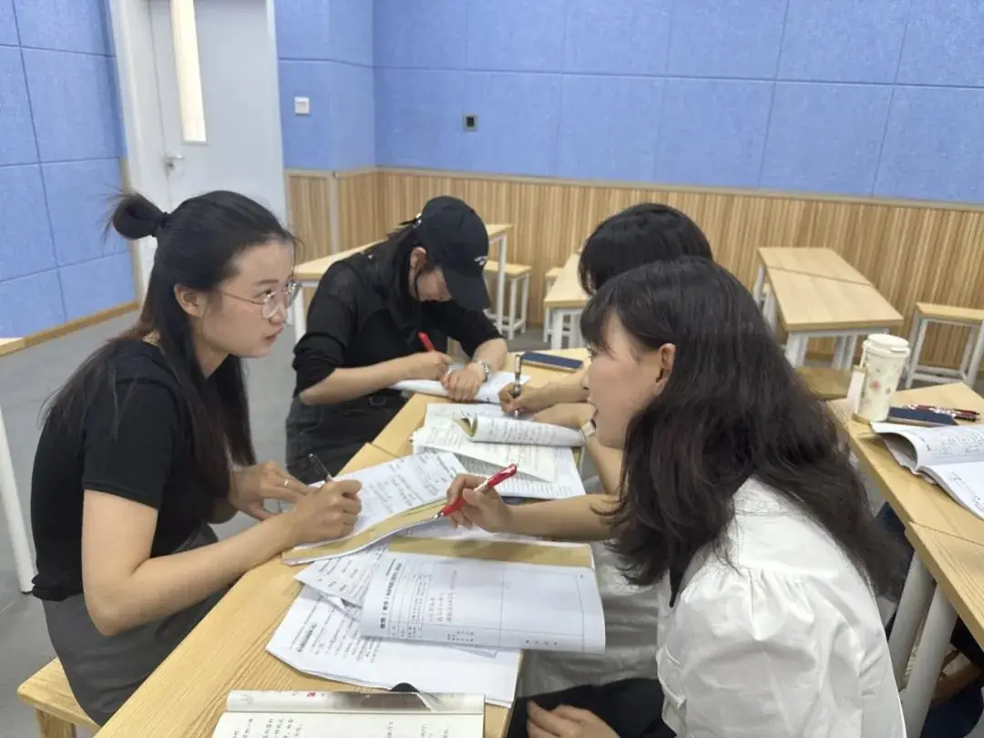 共研共育  且行且思——成都高新区朝阳小学语文教研活动 第8张