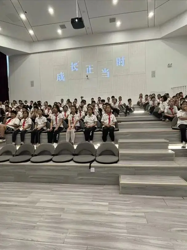 【校园大讲堂】韶光小学开展“盾构机,地下钢铁英雄”科普讲座 第8张 【校园大讲堂】韶光小学开展“盾构机,地下钢铁英雄”科普讲座 第8张
