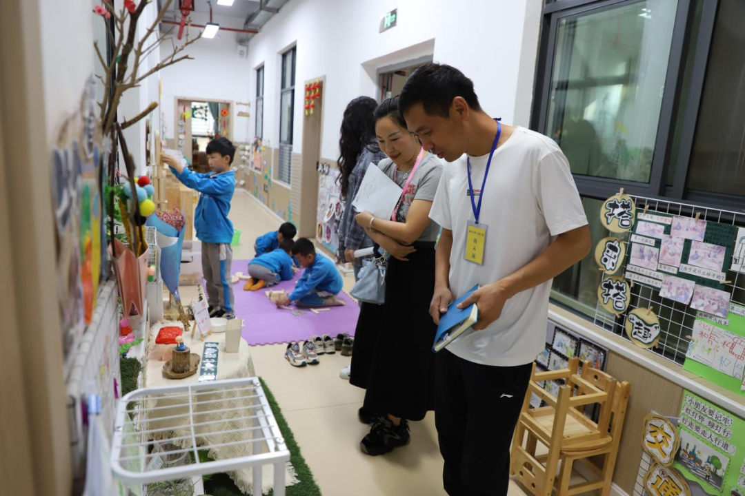 盘州市第二小学与盘州市第二幼儿园 “幼小衔接 同课异构” 联合教研活动 第13张 盘州市第二小学与盘州市第二幼儿园 “幼小衔接 同课异构” 联合教研活动 第13张