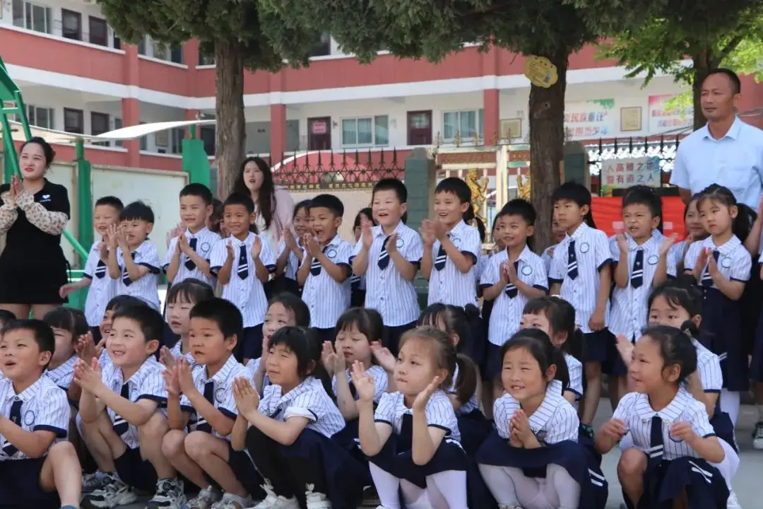 小学初体验、衔接零距离 | 后河镇中心小学邀请后河镇紫金幼儿园开展“幼升小”参观实践活动 第22张 小学初体验、衔接零距离 | 后河镇中心小学邀请后河镇紫金幼儿园开展“幼升小”参观实践活动 第22张
