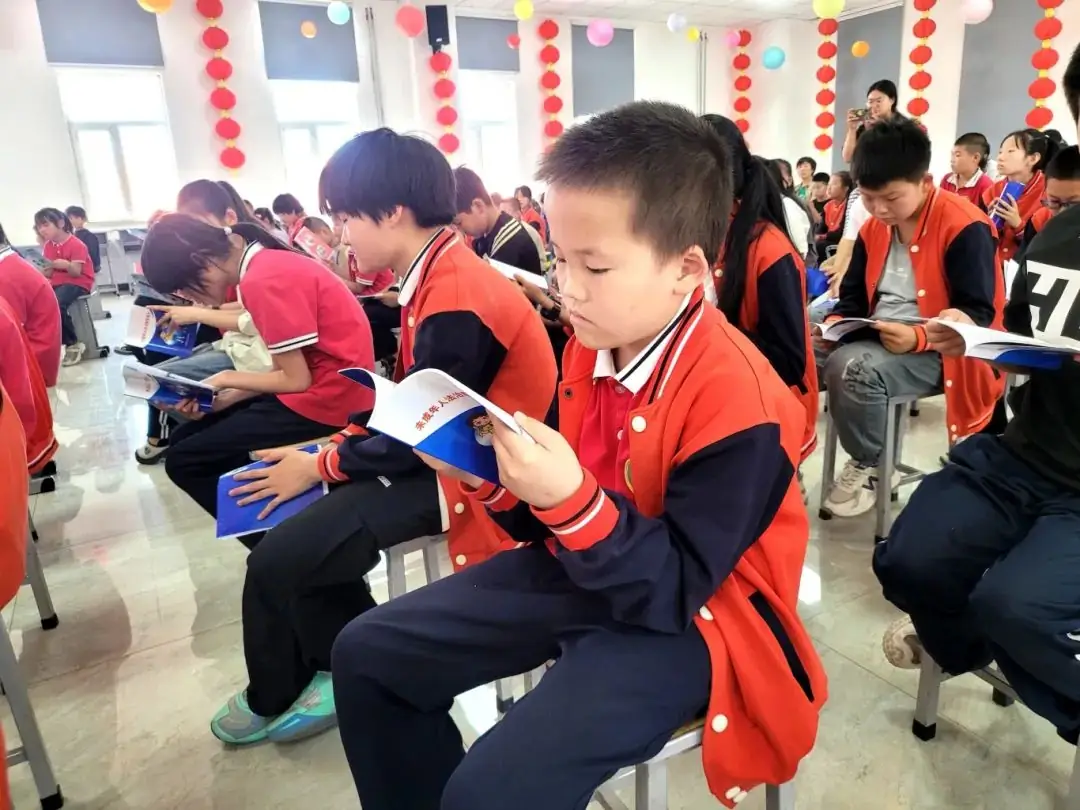 山阴县人民检察院走进北周庄小学开展“检教同行 共护成长”检察开放日活动 第8张 山阴县人民检察院走进北周庄小学开展“检教同行 共护成长”检察开放日活动 第8张