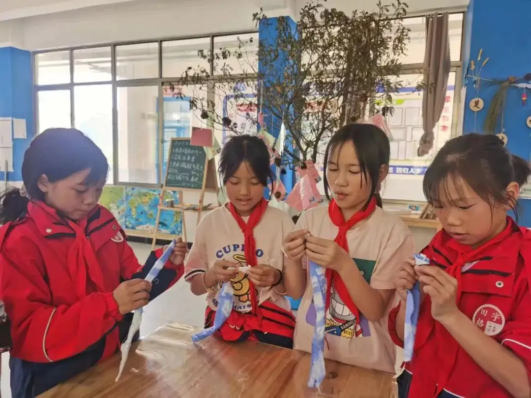 我们是这样一所小学,你想来上吗? 第26张 我们是这样一所小学,你想来上吗? 第26张